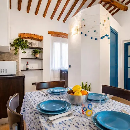 Casa Di Dea Porto Azzurro